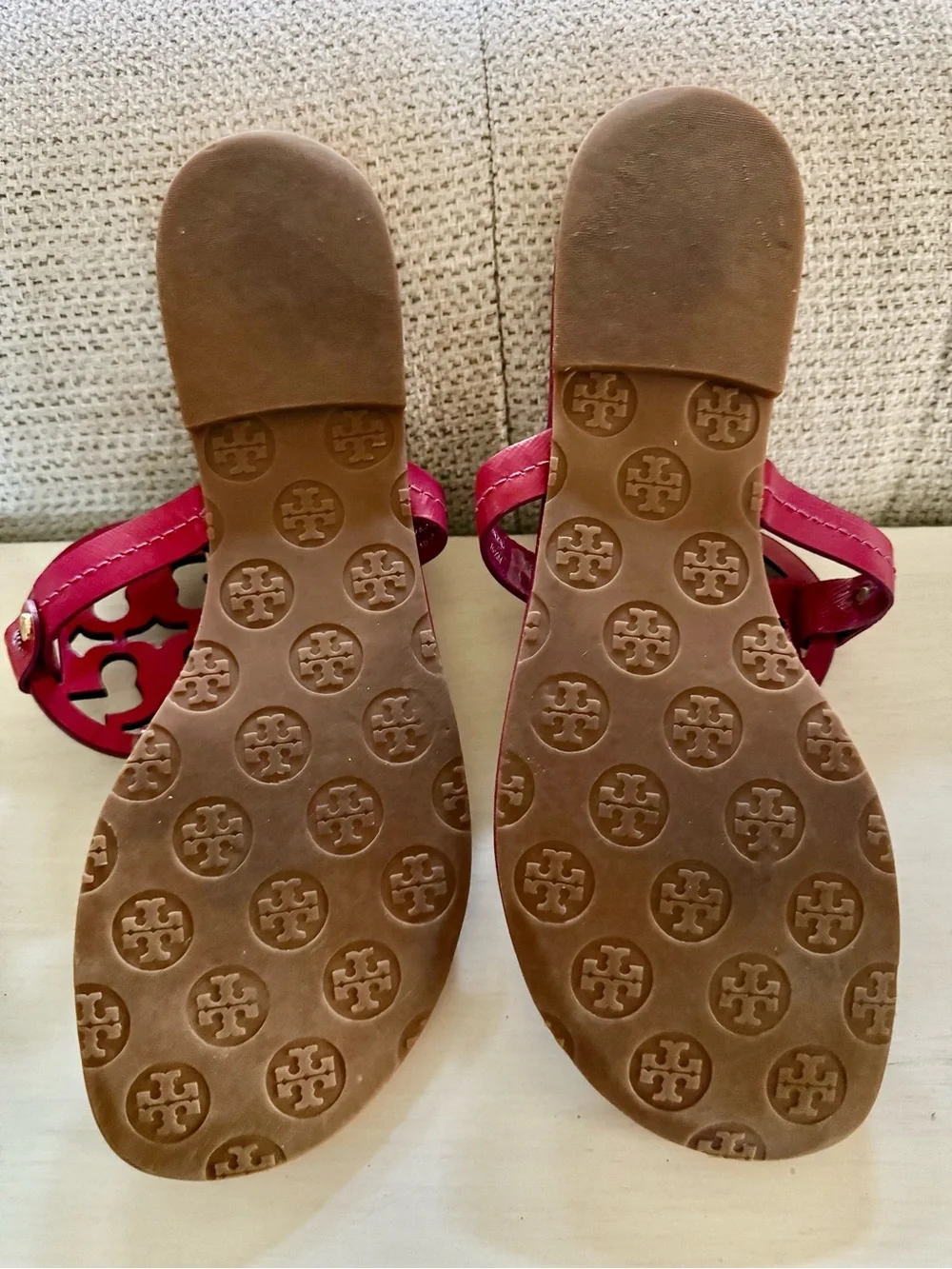 Tory Burch Miller Thong Sandals in Fuschia Spark Patent Leather